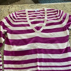Gap sweater